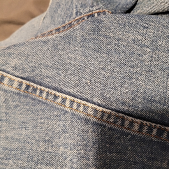 Vintage Levi's 80's Trucker Jacket - Picture 16 of 16